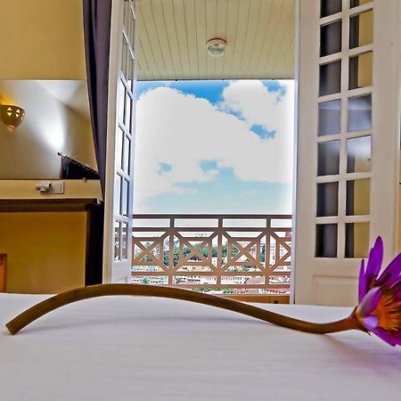Le Lotus Bleu Hotel อันตานานารีโว ห้อง รูปภาพ