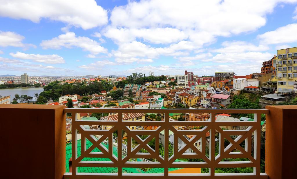Le Lotus Bleu Hotel อันตานานารีโว ห้อง รูปภาพ