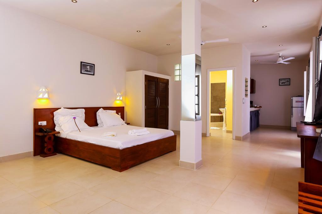 Le Lotus Bleu Hotel อันตานานารีโว ห้อง รูปภาพ