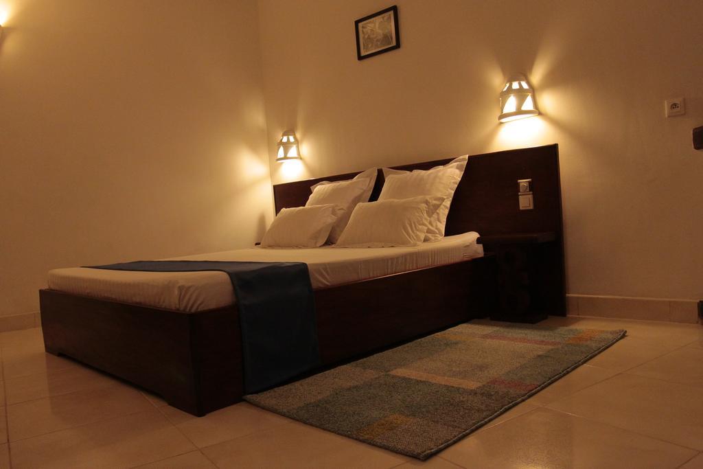 Le Lotus Bleu Hotel อันตานานารีโว ภายนอก รูปภาพ