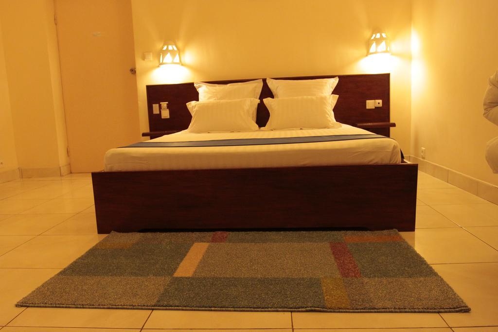 Le Lotus Bleu Hotel อันตานานารีโว ภายนอก รูปภาพ