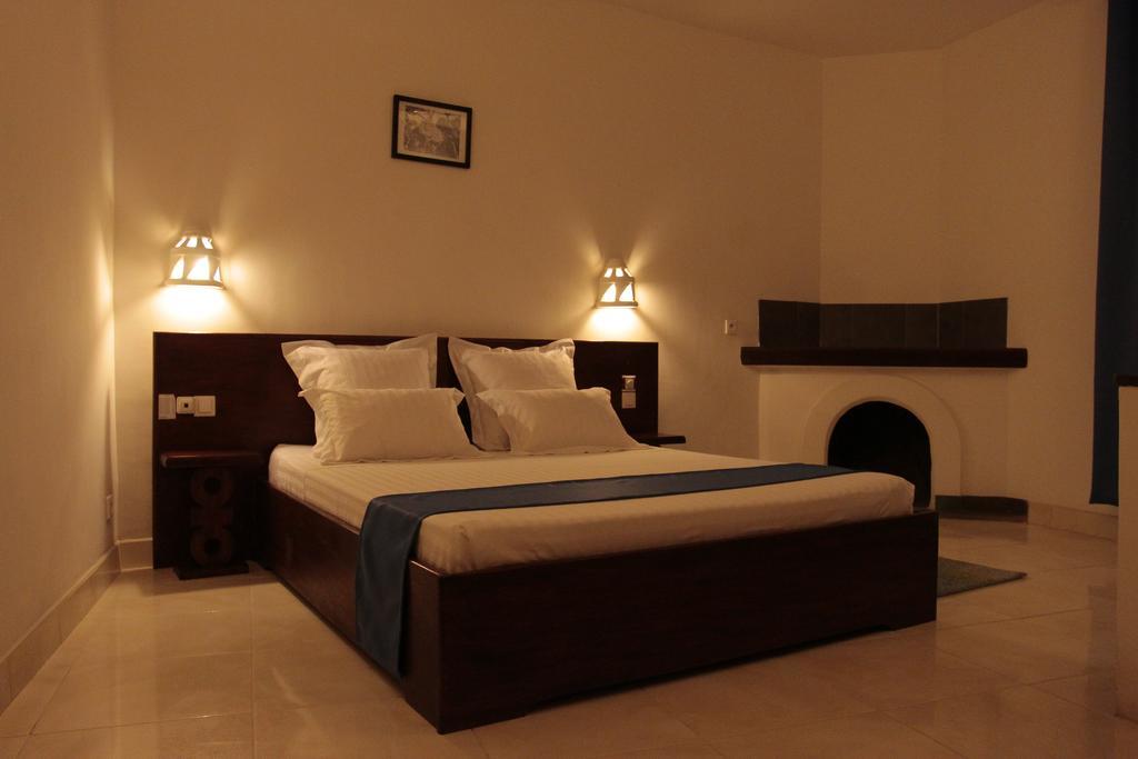 Le Lotus Bleu Hotel อันตานานารีโว ภายนอก รูปภาพ