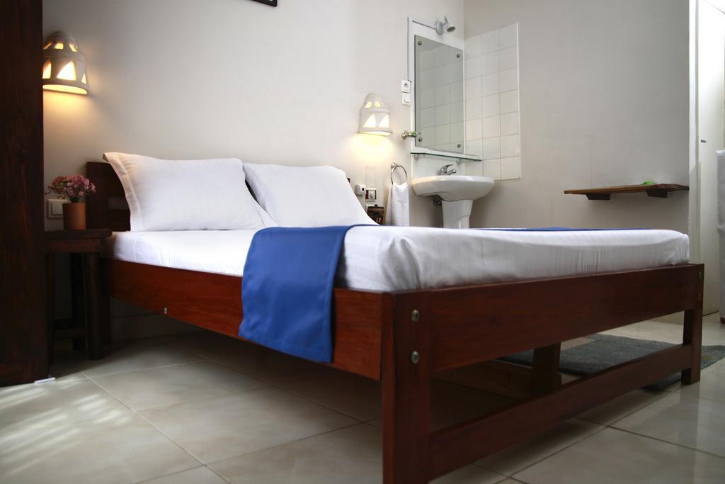 Le Lotus Bleu Hotel อันตานานารีโว ภายนอก รูปภาพ